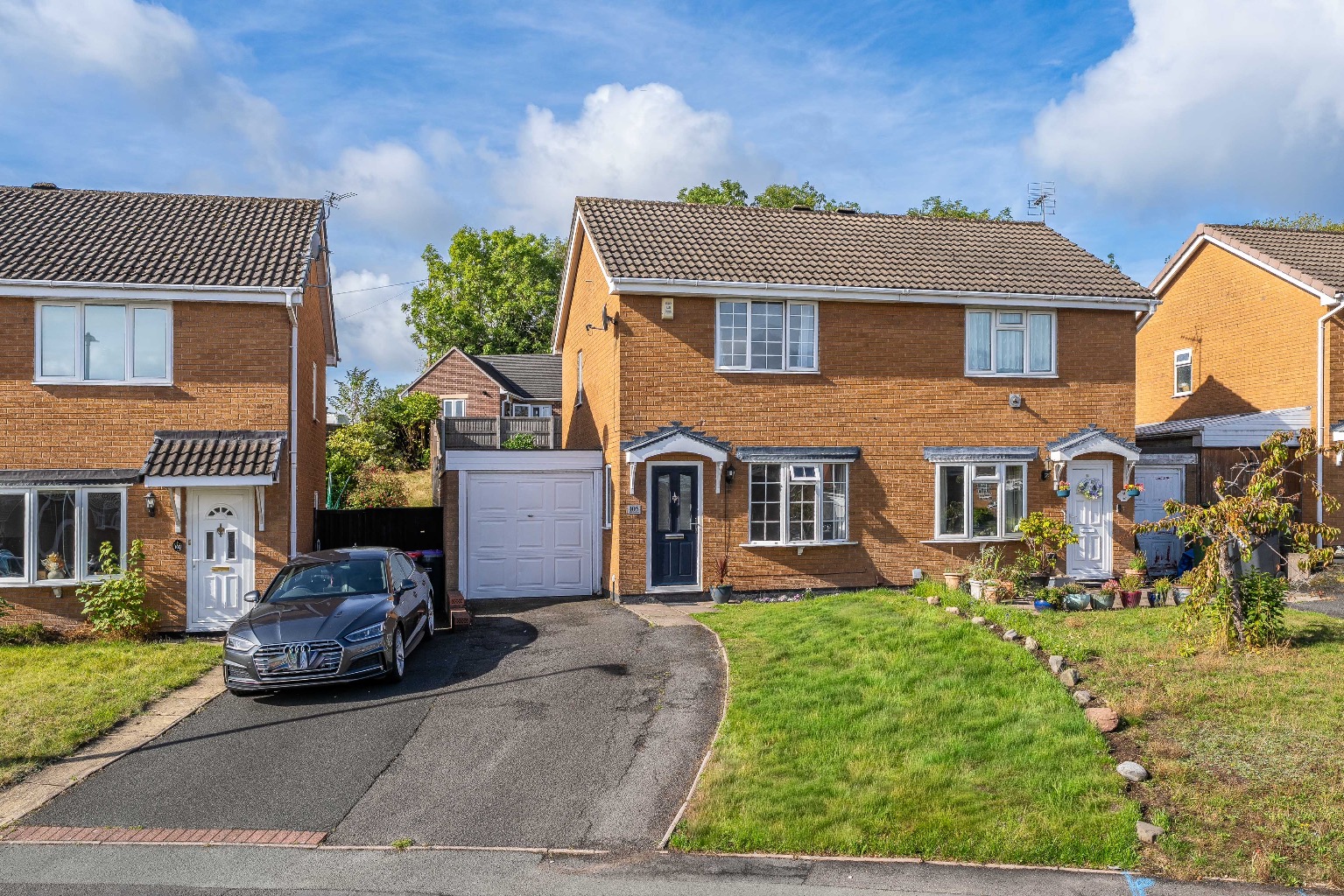 Well-Presented 2 Bed Semi-Detached House in St. Georges, Shropshire
