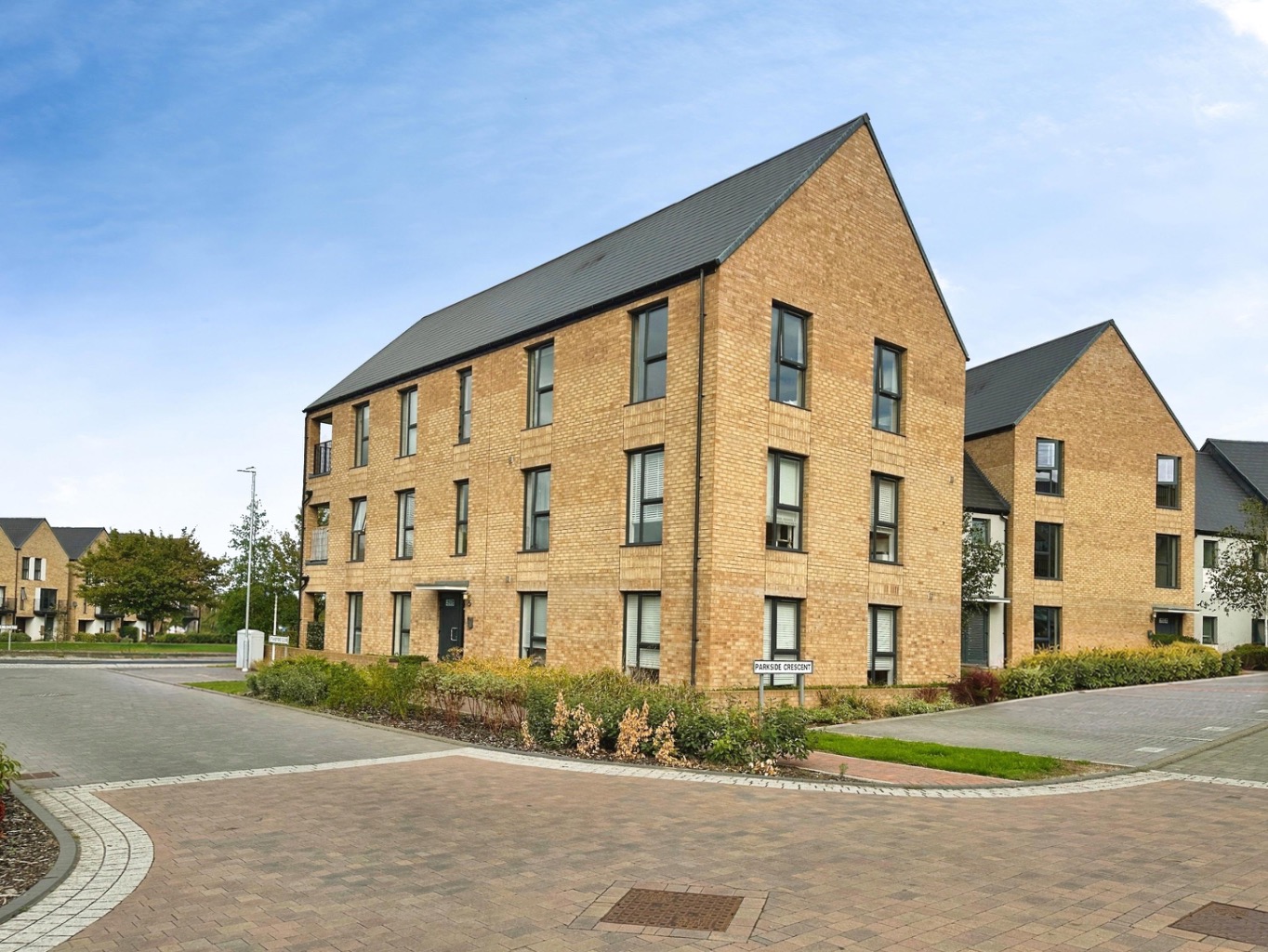 Modern Two Bedroom Top Floor Apartment in Ketley, Close to Nature Reserve