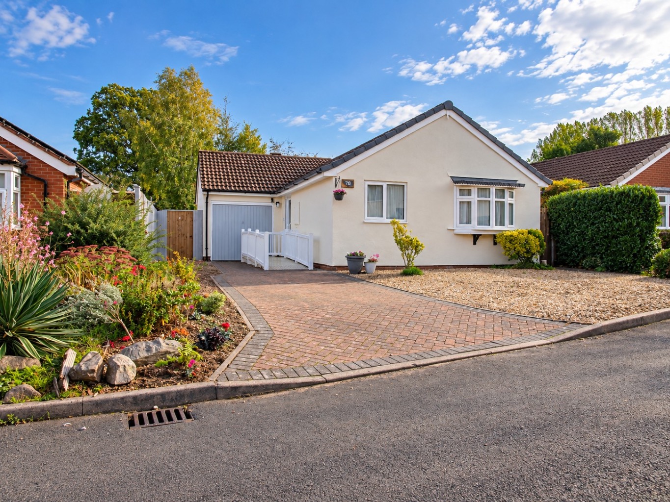 Telford: Two Bedroom Detached Bungalow with Garage & Gardens