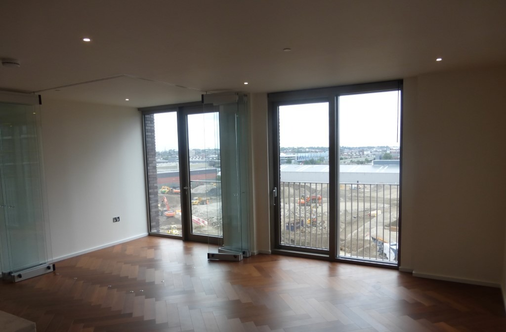 Luxury 2-Bed Apartment in Capital Building with Premium Amenities