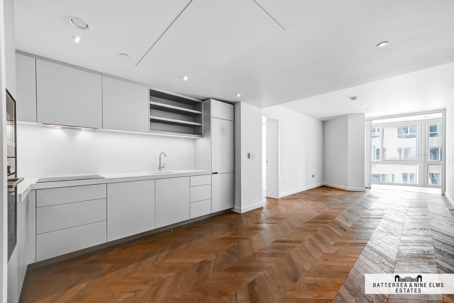 Luxury 2-Bed Apartment in Wilshire House, London Luxury 2-Bed Apartment in Wilshire House, London