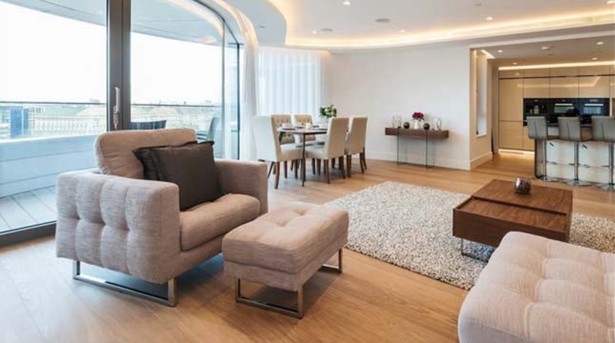 Luxury 3-Bed Apartment with River Views & Exclusive Amenities Luxury 3-Bed Apartment with River Views & Exclusive Amenities