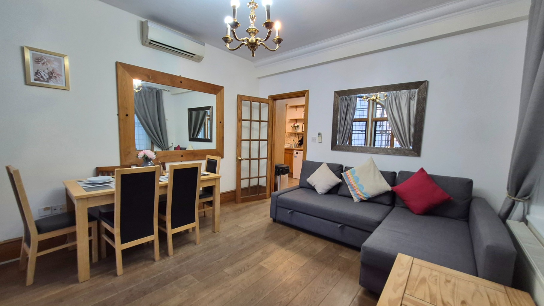 Prime 2-Bed Apartment in Warwick House Street, Moments from Charing Cross