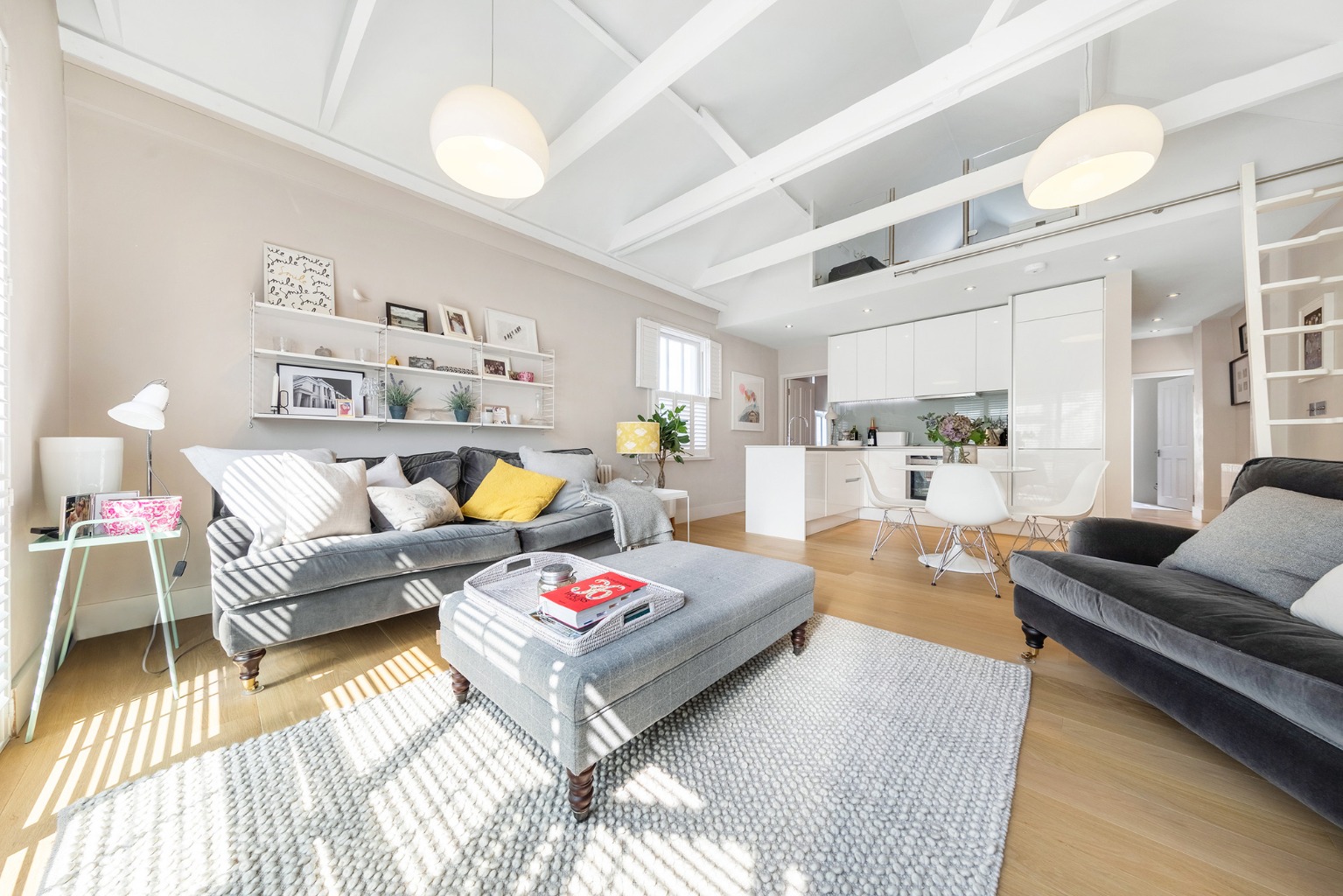 Albany Road, The Alberts