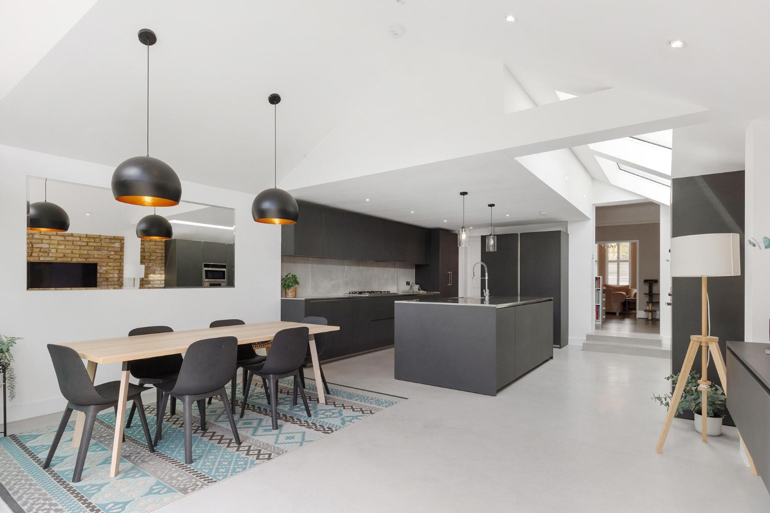 Manor Road Richmond TW9