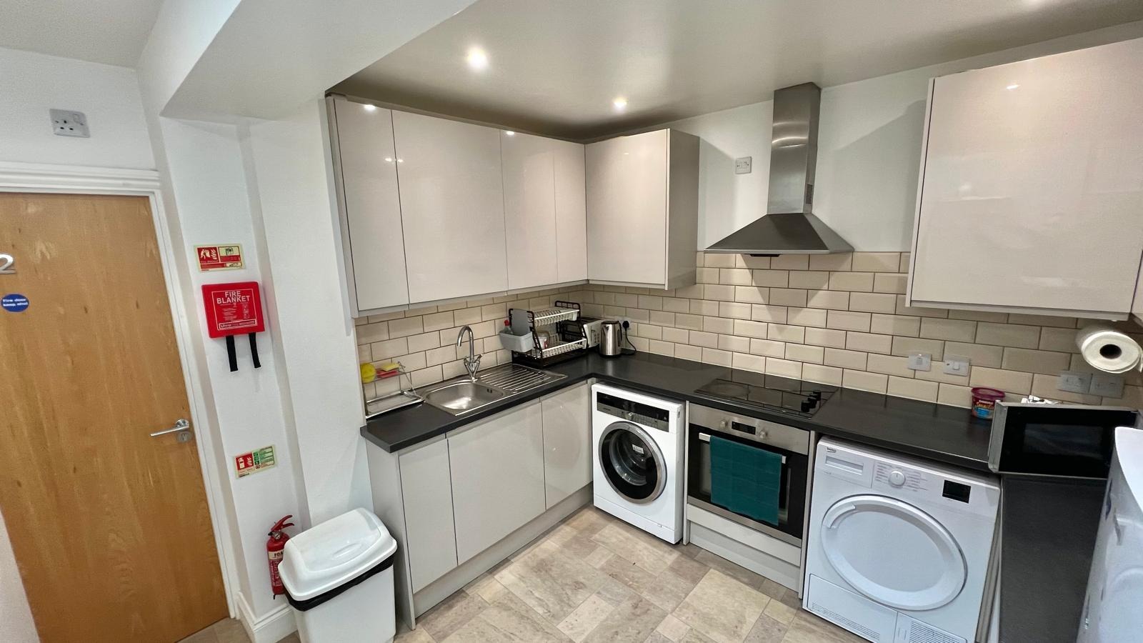 HMO Investment Opportunity – 4-Bedroom End of Terrace in Central Peterborough
