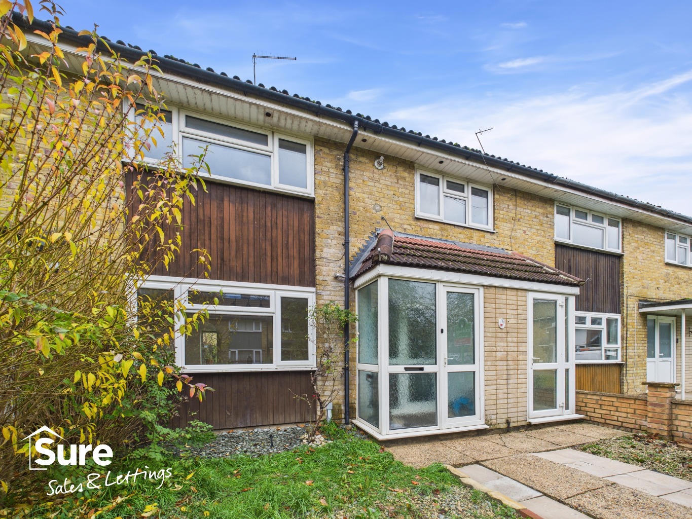 Spacious Four-Bedroom Family Home in Central Hemel Hempstead with Excellent Connectivity