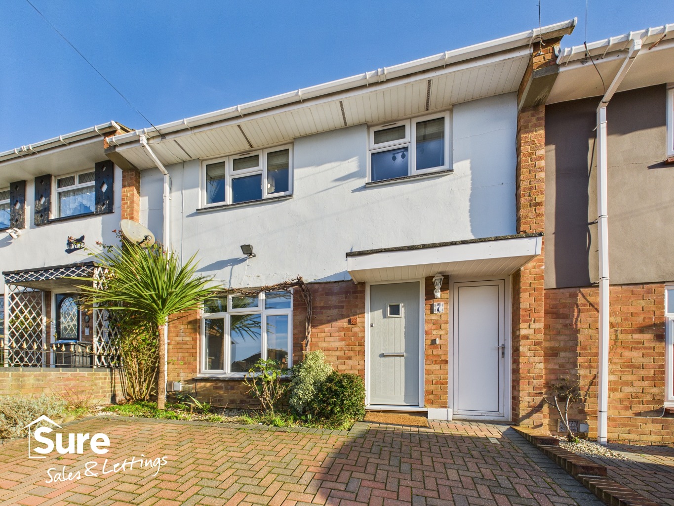 Welcoming Three Bedroom Family Home with Driveway in Randalls Ride