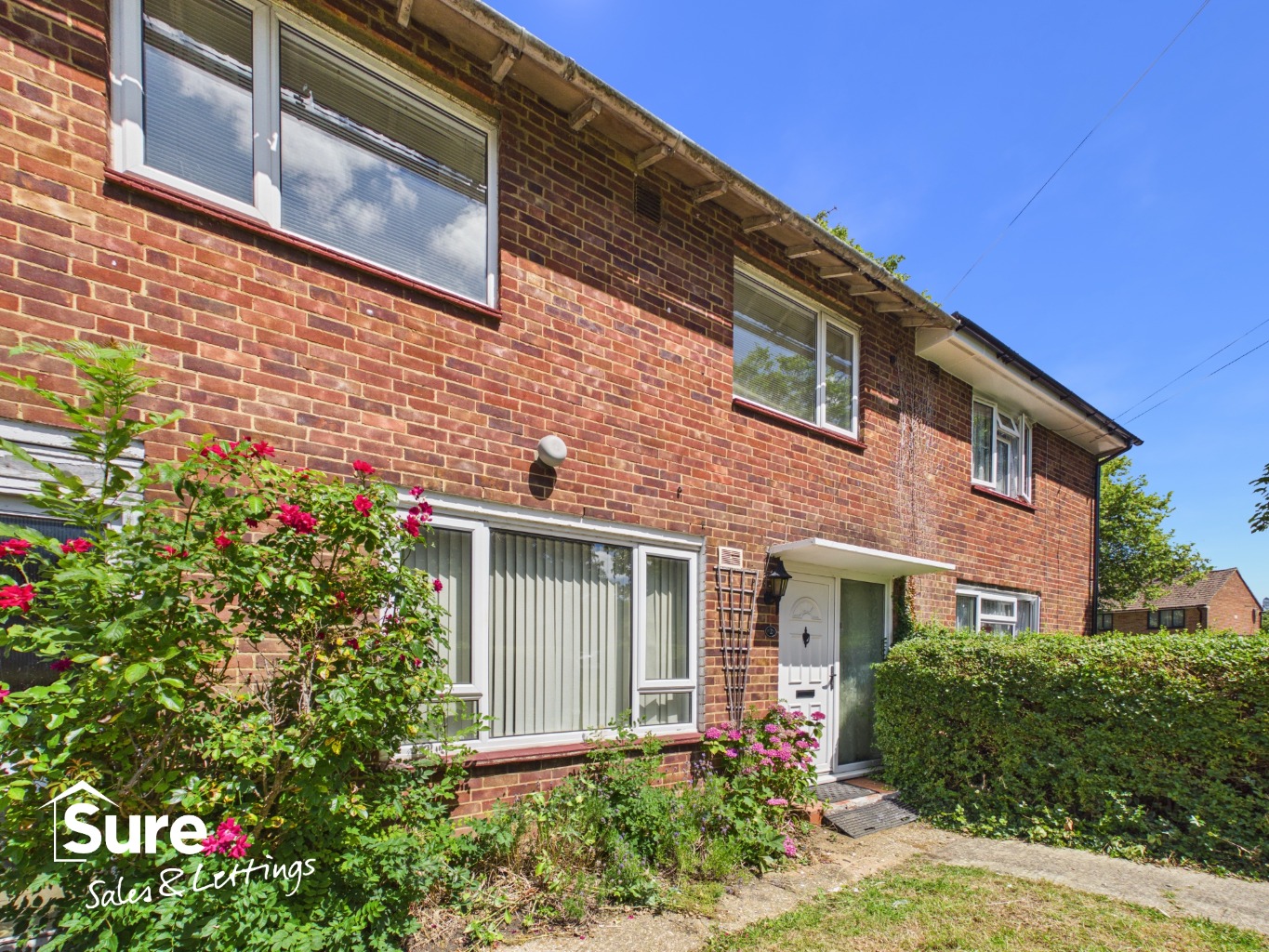 Redecorated Four Bedroom House with New Kitchen in Hemel Hempstead