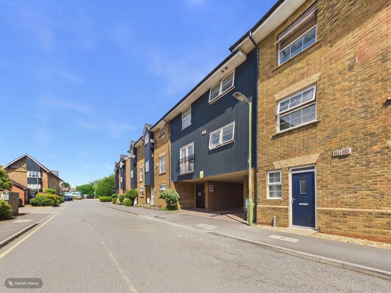 Spacious Two Bedroom Apartment Near Apsley Station, Hemel Hempstead, HP3