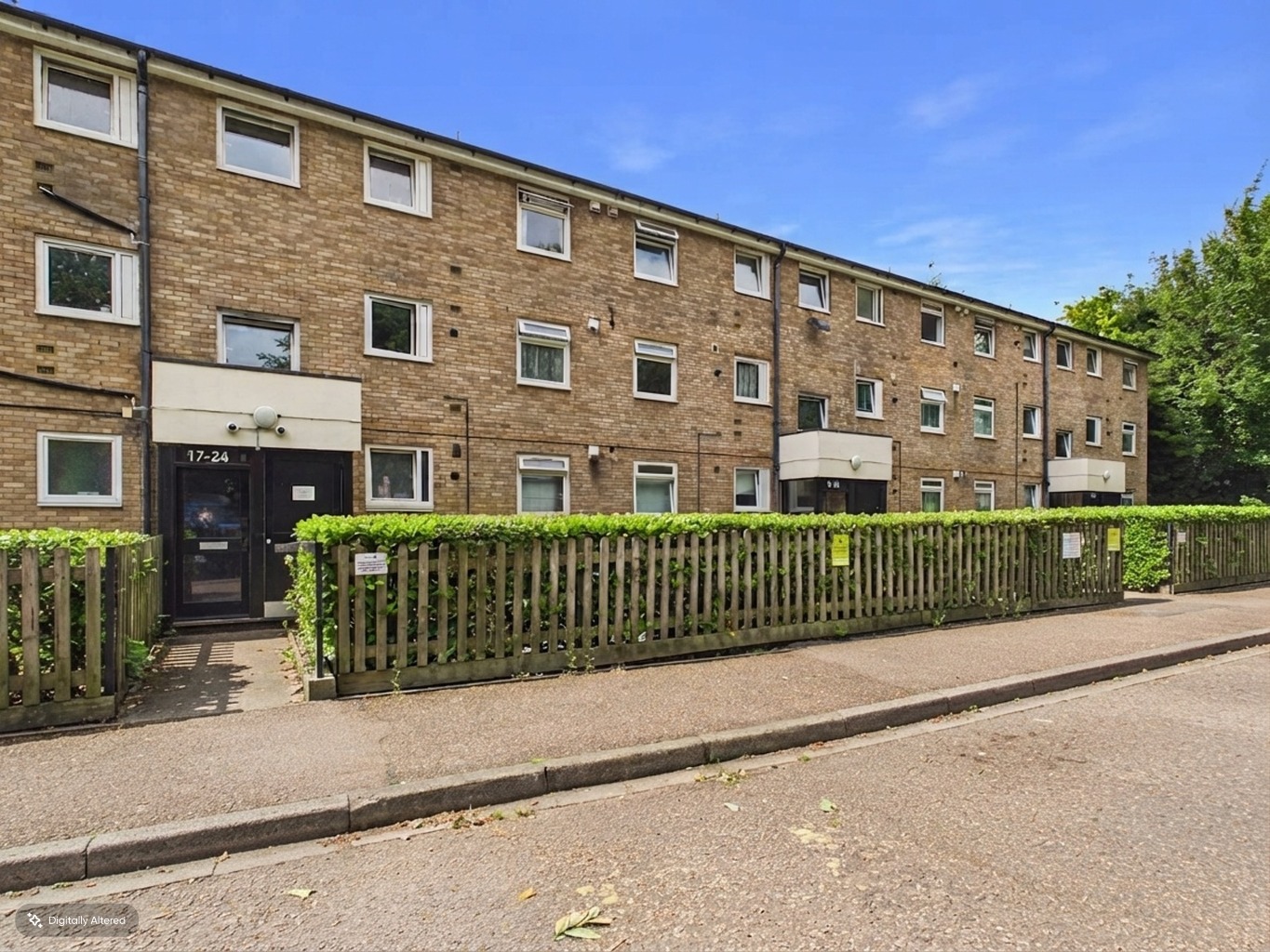 Investment Opportunity: Two-Bedroom Flat in Boxmoor, Hemel Hempstead