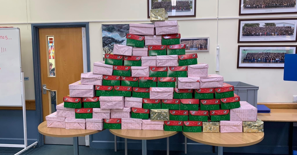 Supporting Sweyne Park School Spread Christmas Joy!