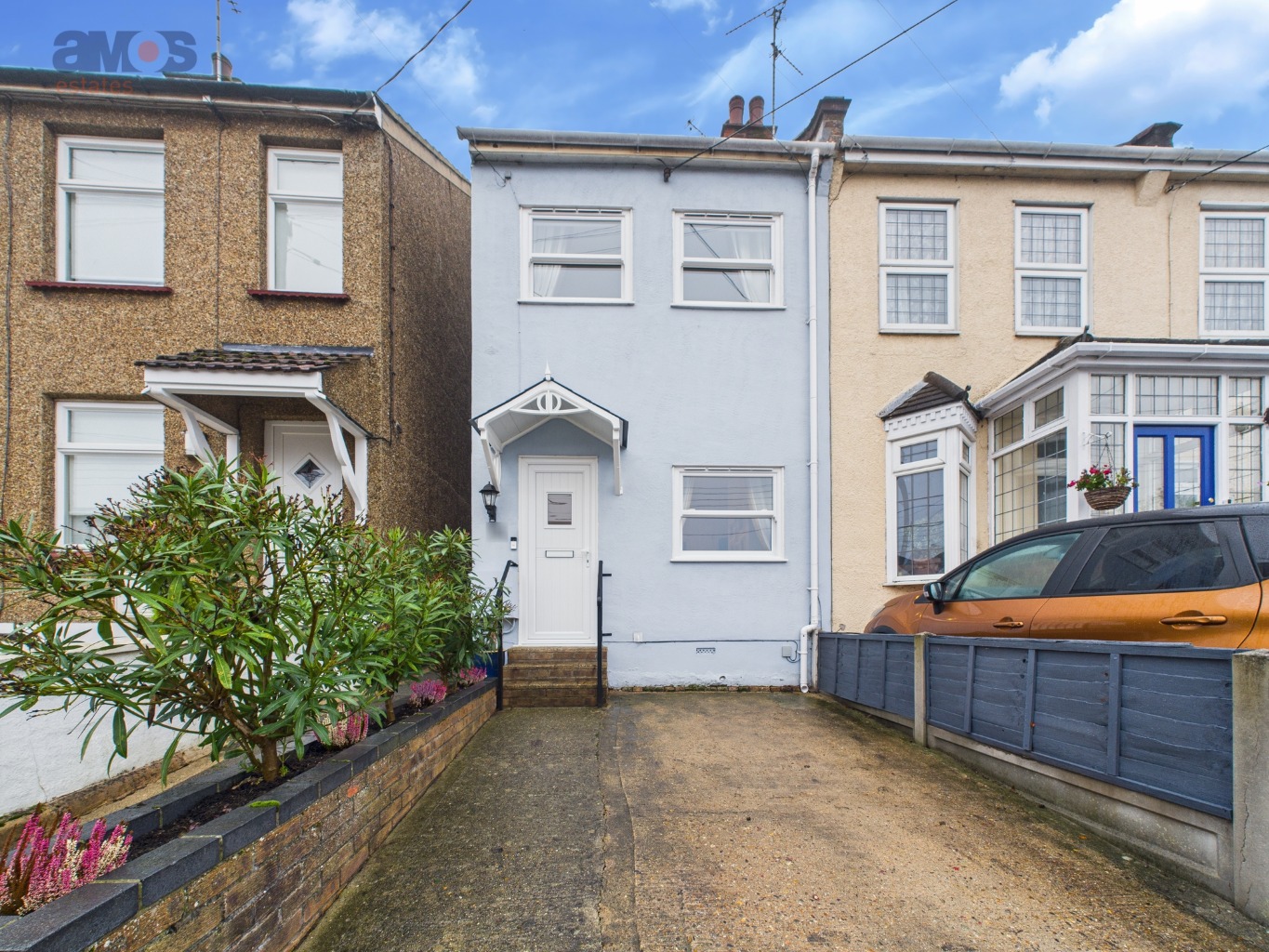 Three Bedroom Semi Detached Family Home Three Bedroom Semi Detached Family Home