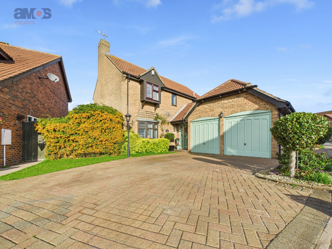 Four Bedroom Detached Family Home Four Bedroom Detached Family Home