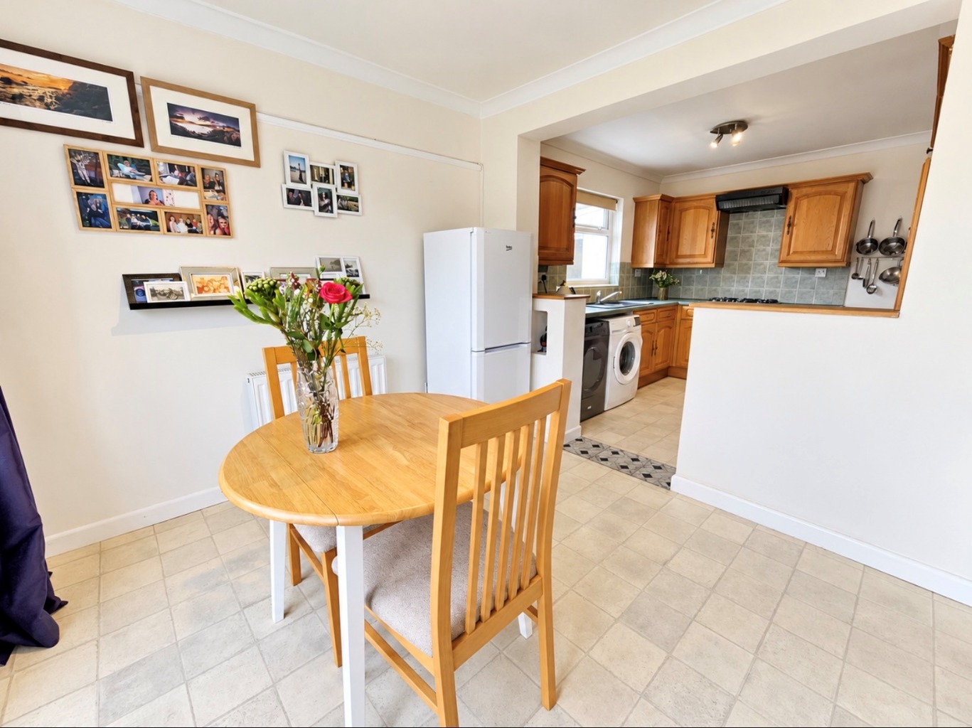 Main Road, Hawkwell, Hockley, Essex, SS5 4EH