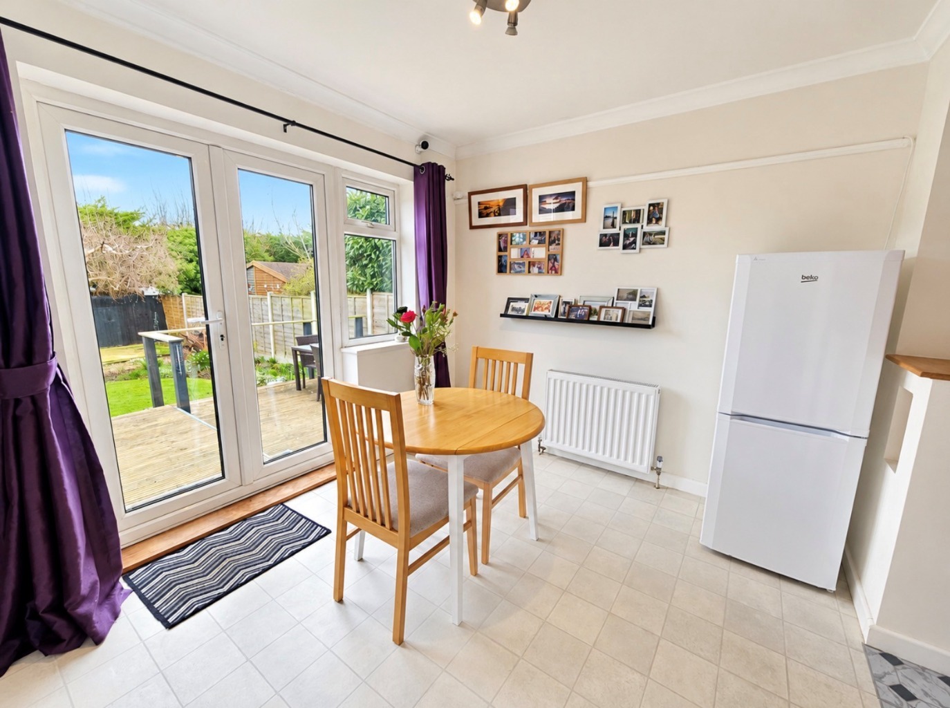 Main Road, Hawkwell, Hockley, Essex, SS5 4EH