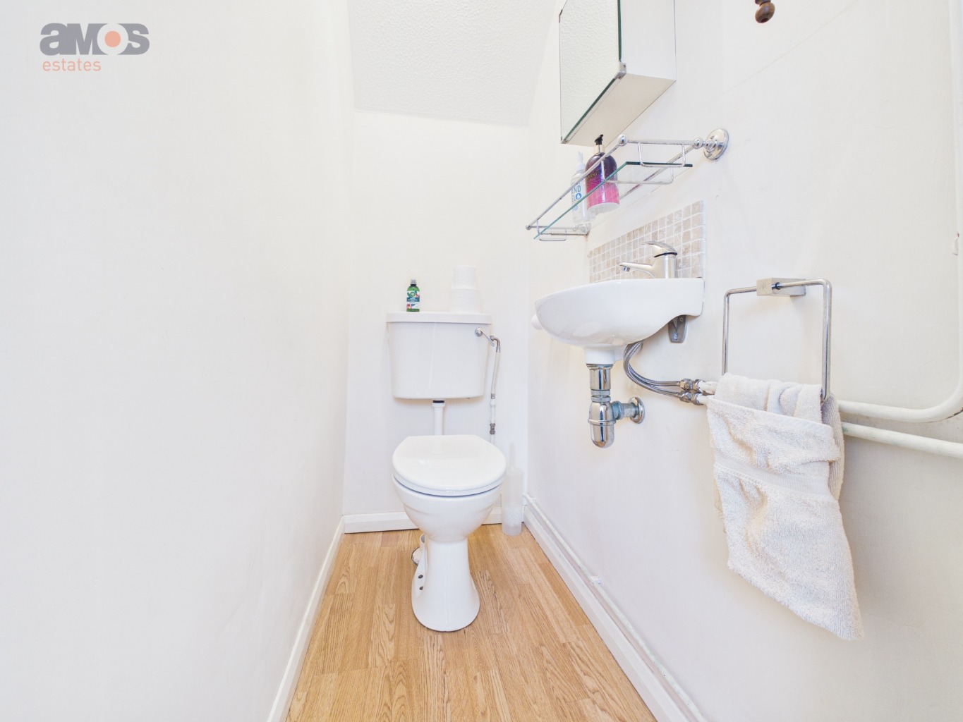 Knivet Close, Rayleigh, Essex, SS6 8PD