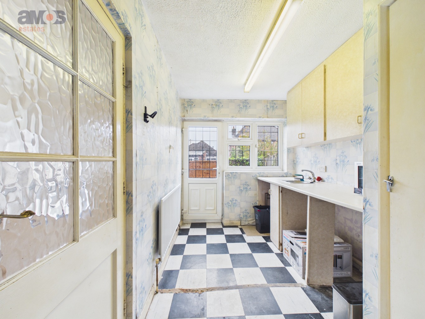 Knivet Close, Rayleigh, Essex, SS6 8PD