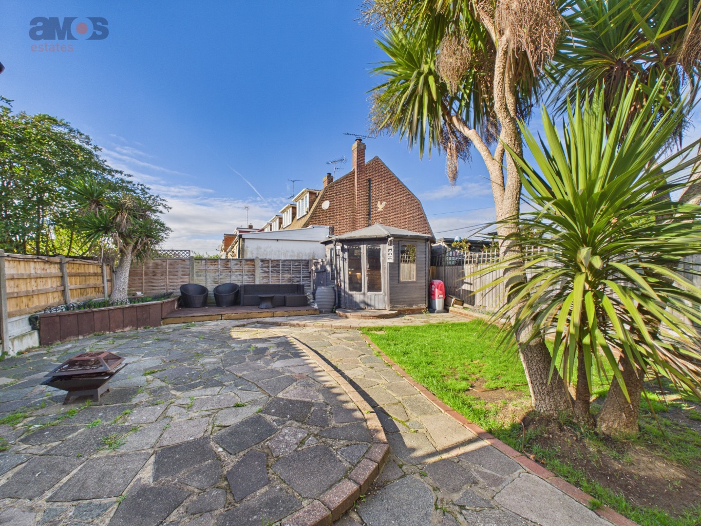 Ashingdon Road, Rochford, Essex, SS4 1TS