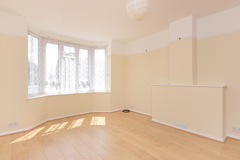 Hillside Avenue, Canterbury, Canterbury Property Let Agreed