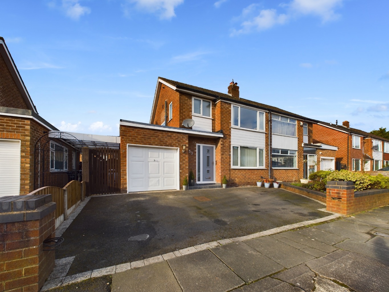 Bradwell Drive, Heald Green, Cheadle, Cheshire, SK8 3BX Lawler & Co.