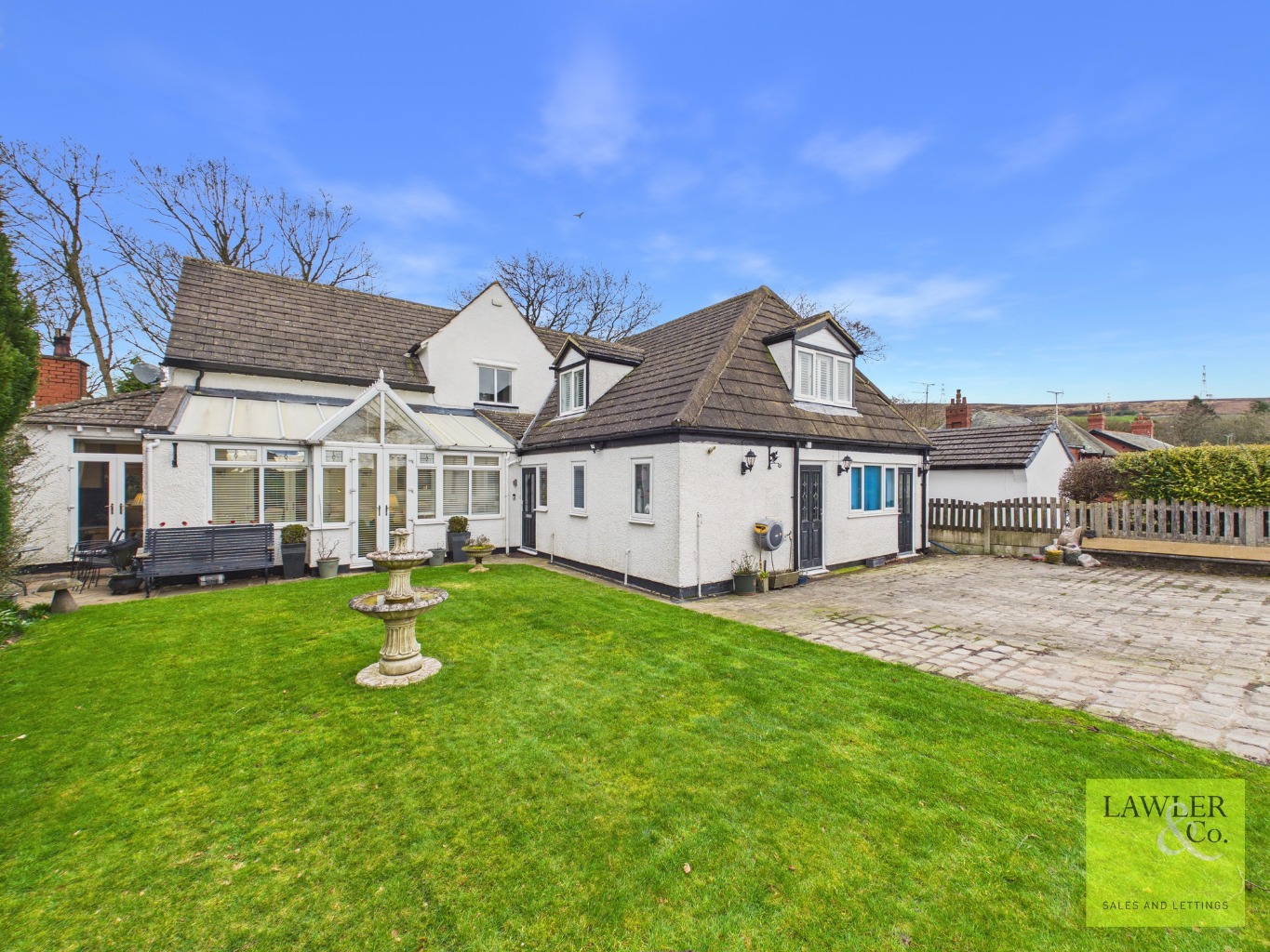 Built in 1911 but made for modern flexible country living