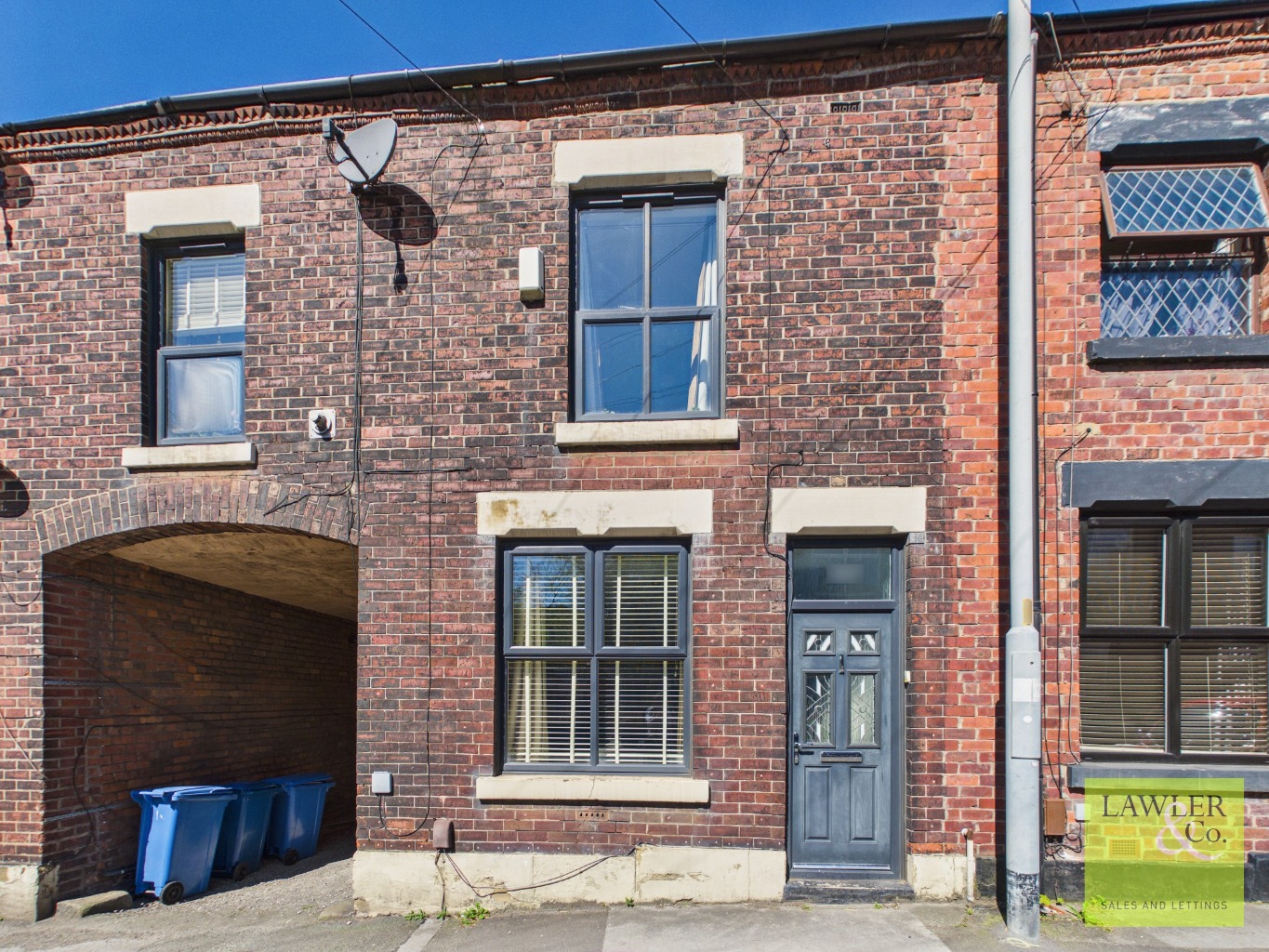 Welcome to this spacious and inviting three-bedroom terraced home, ideally situated in a highly