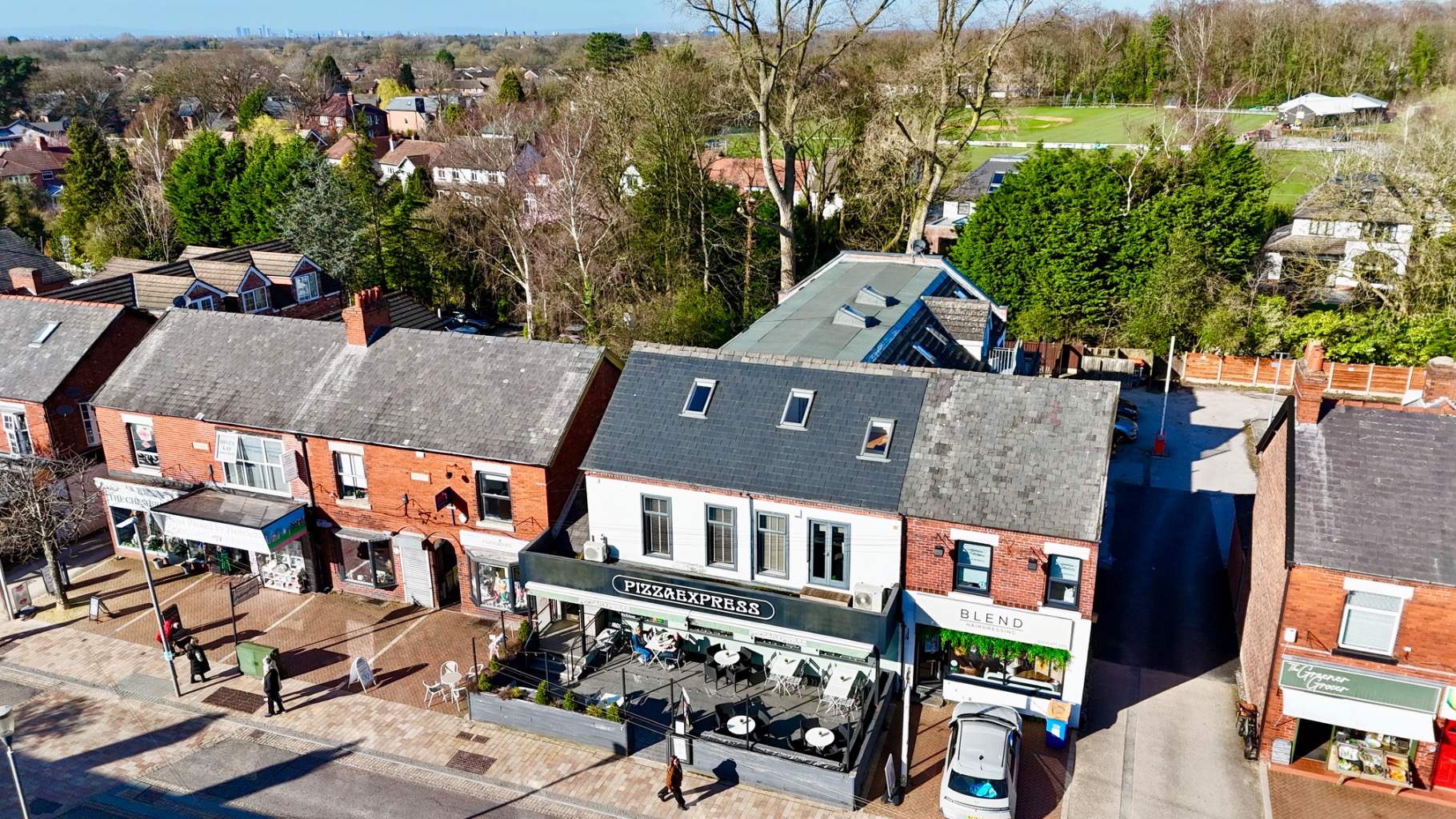 TWO DOUBLE BEDROOM APARTMENT is offered to the market with NO VENDOR CHAIN