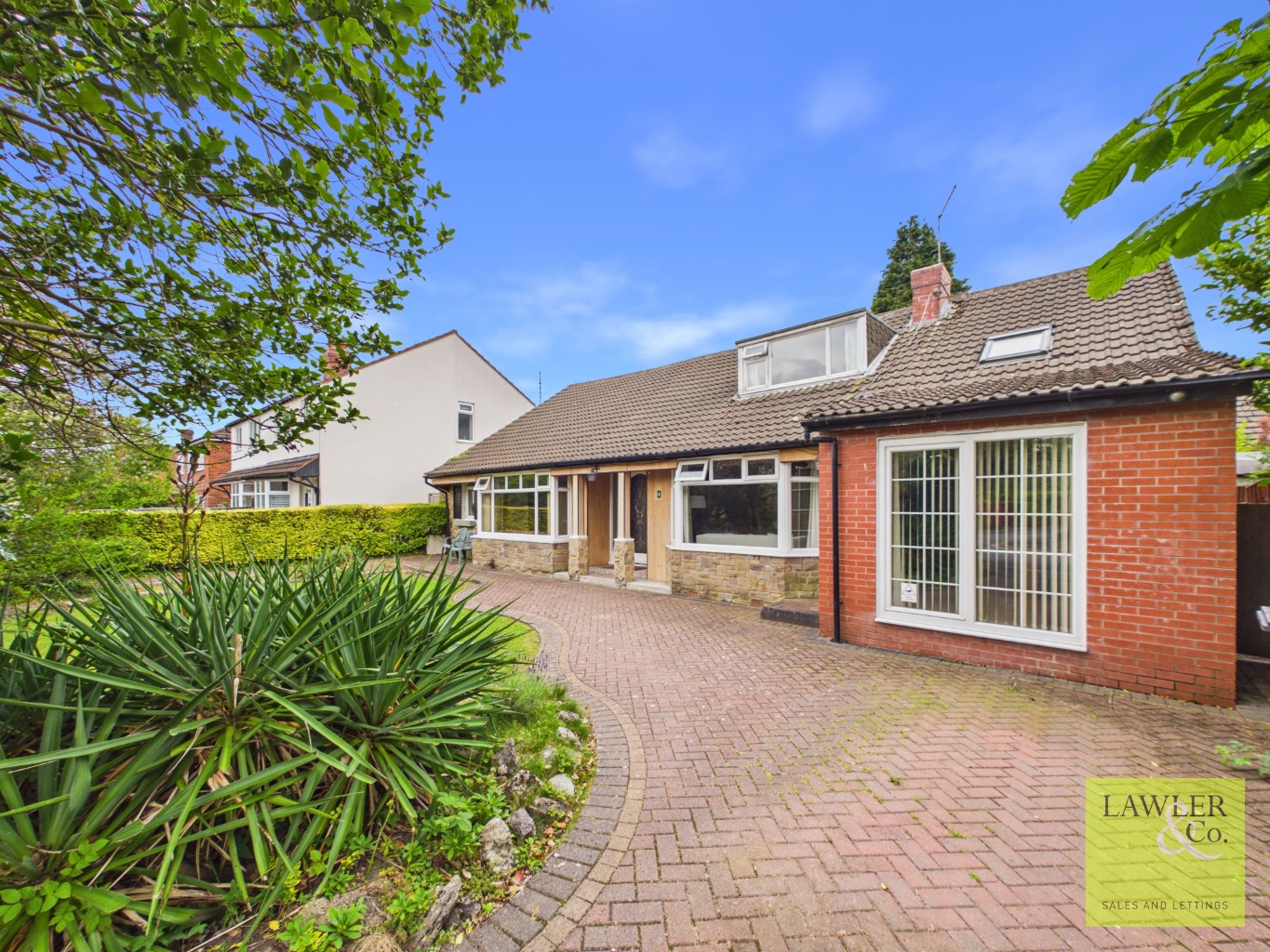 A substantial four-bedroom detached family home, complete with a self-contained annexe.