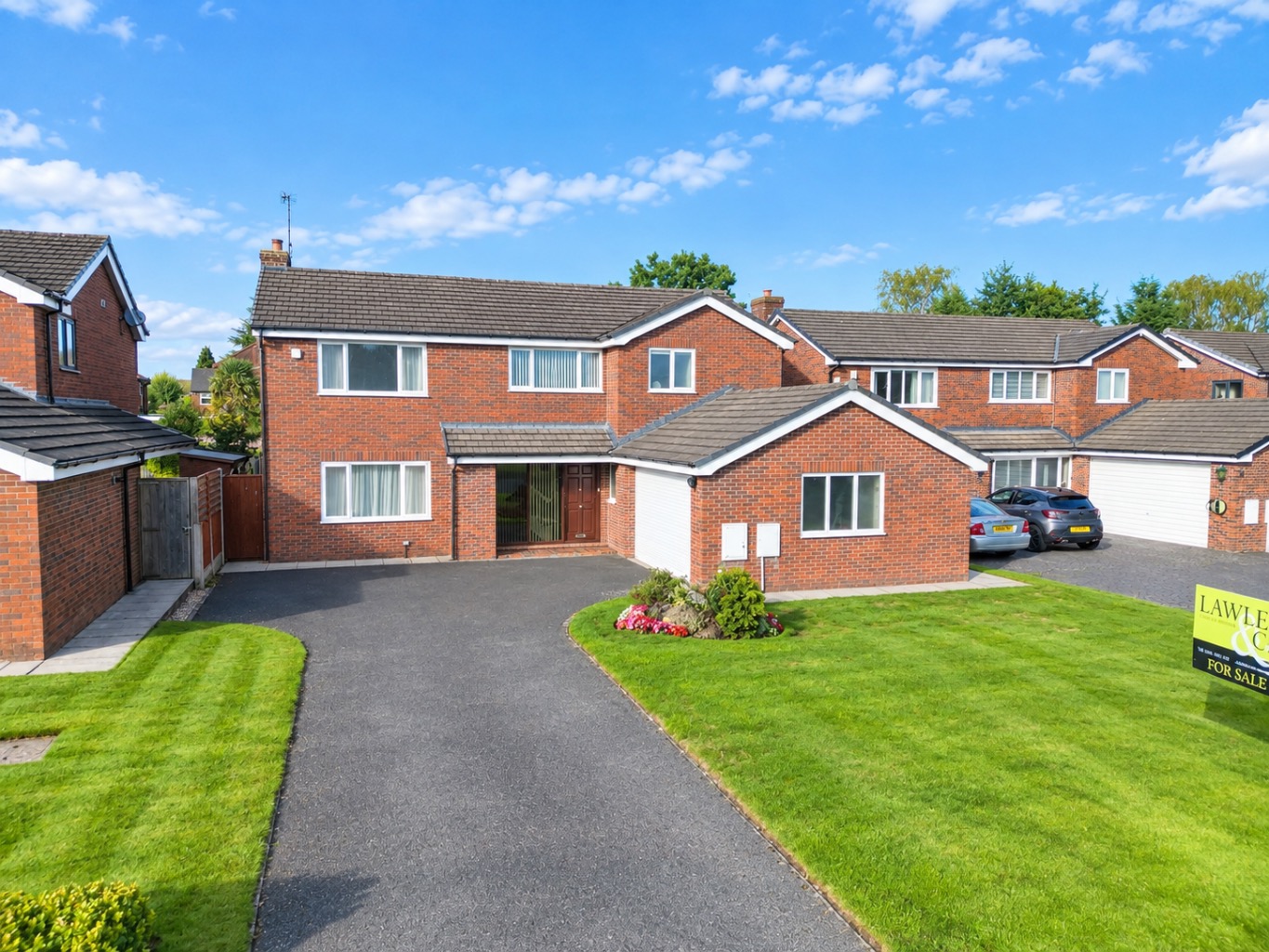 Exceptional Four-Bedroom Detached Family Home With Three Bathrooms, Double Garage & NO ONWARD VENDOR