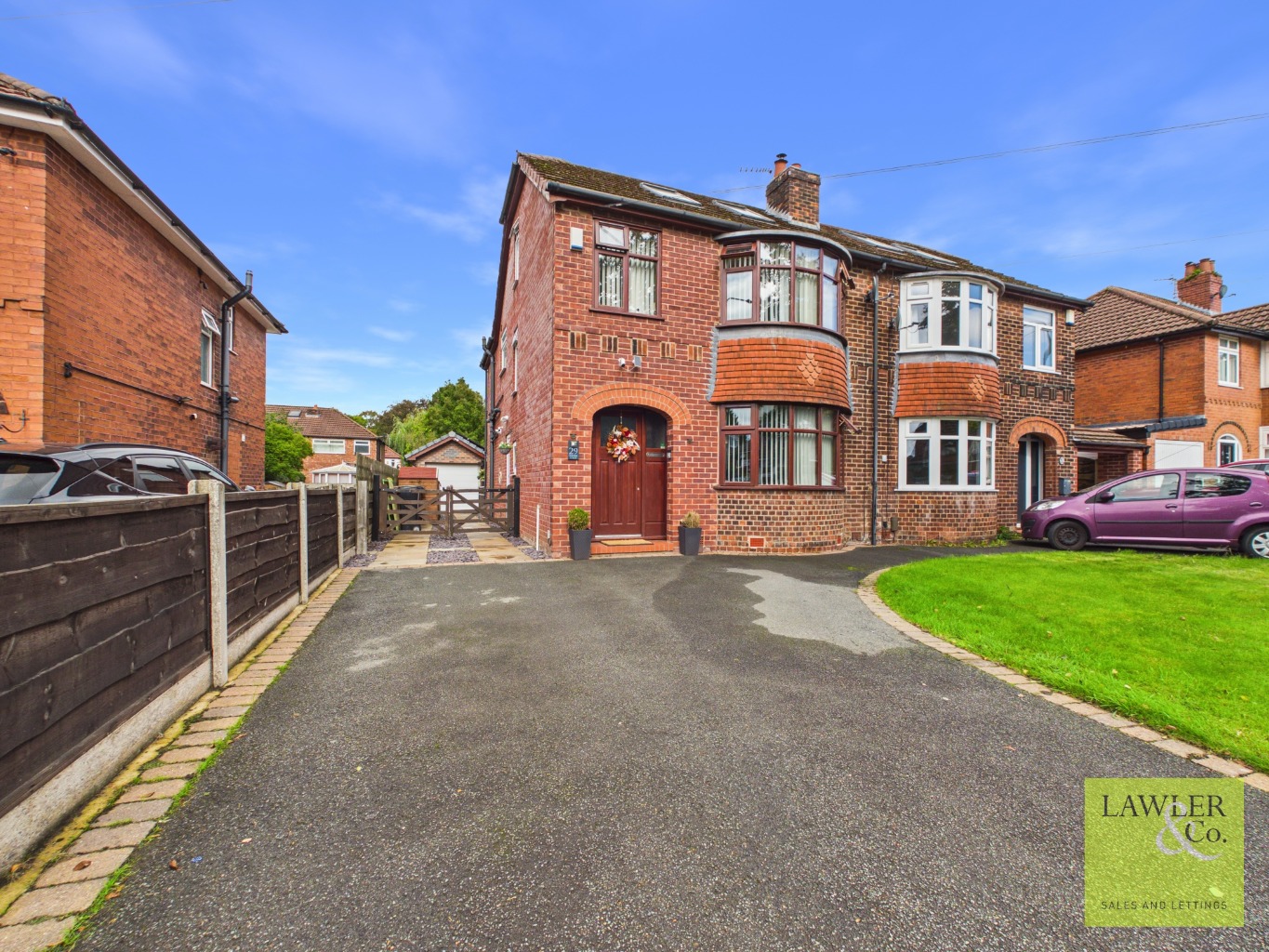A beautifully presented and substantially extended three double bedroom family home