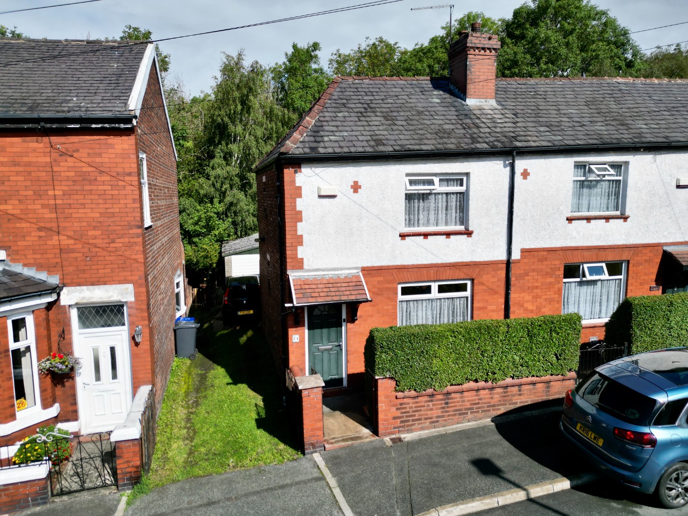 A Beautiful Two Double Bedroom End- Terrace Home with Private Rear Gardens and Detached Garage