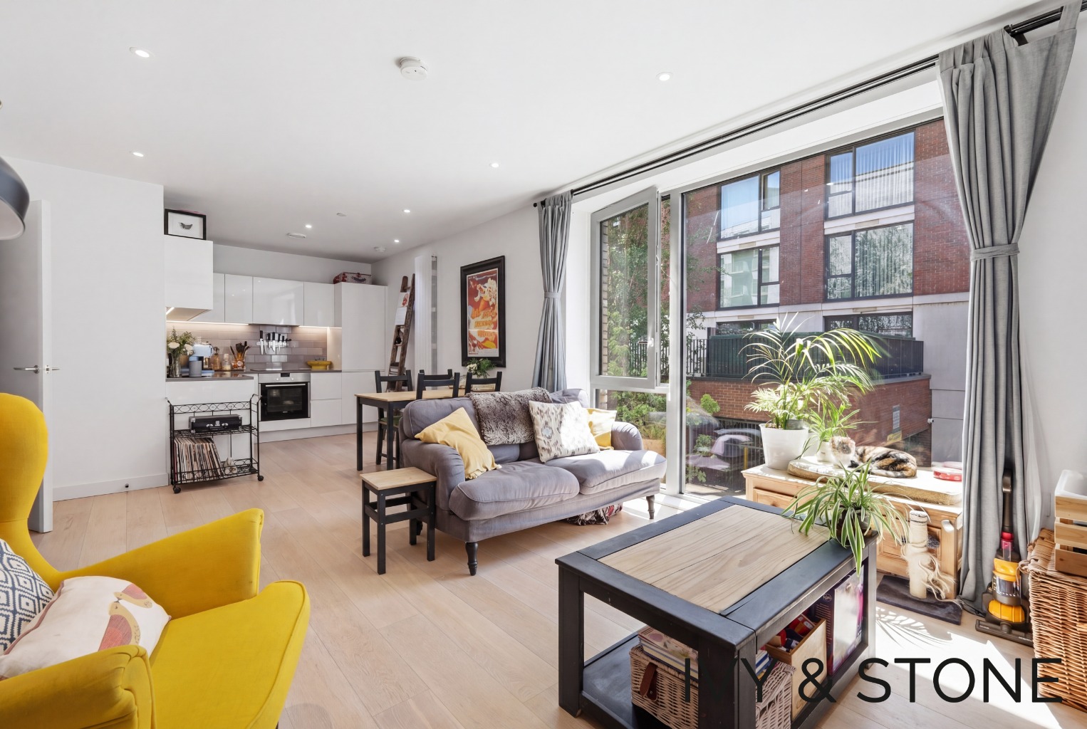 2-Bed, 2-Bath Apartment with Secure Parking & On-Site Amenities
