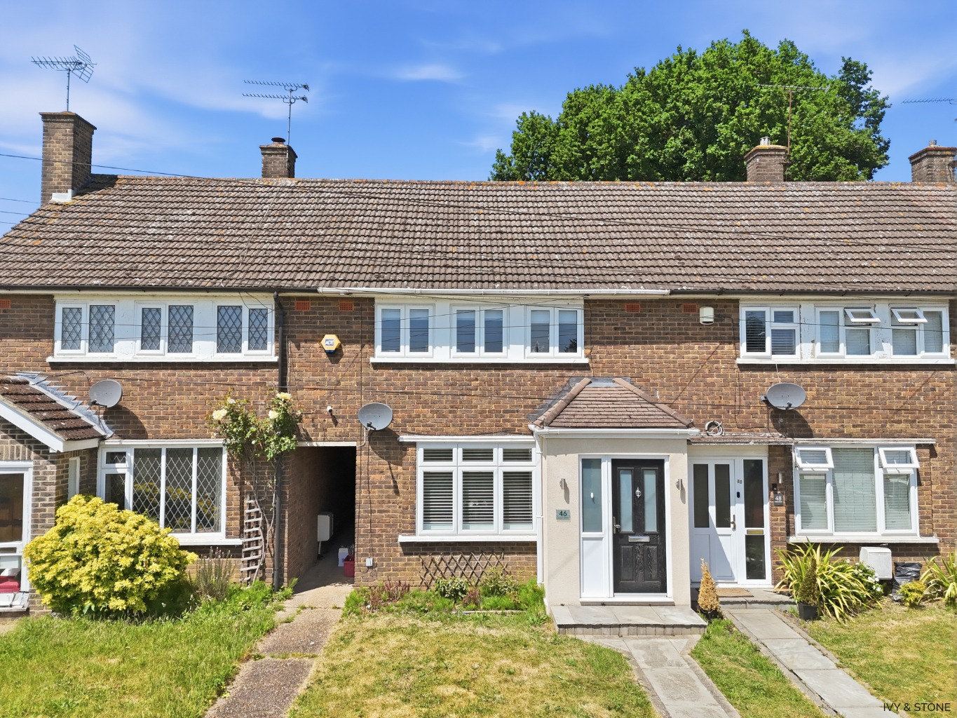 Charming 3/4 Bed Family Home in Hutton, Overlooking  The Green.