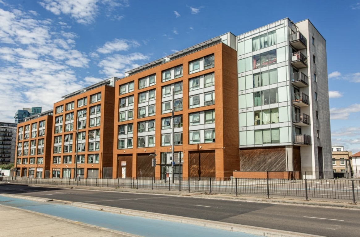 Stylish 1-Bed Apartment in The Lock Building, Stratford
