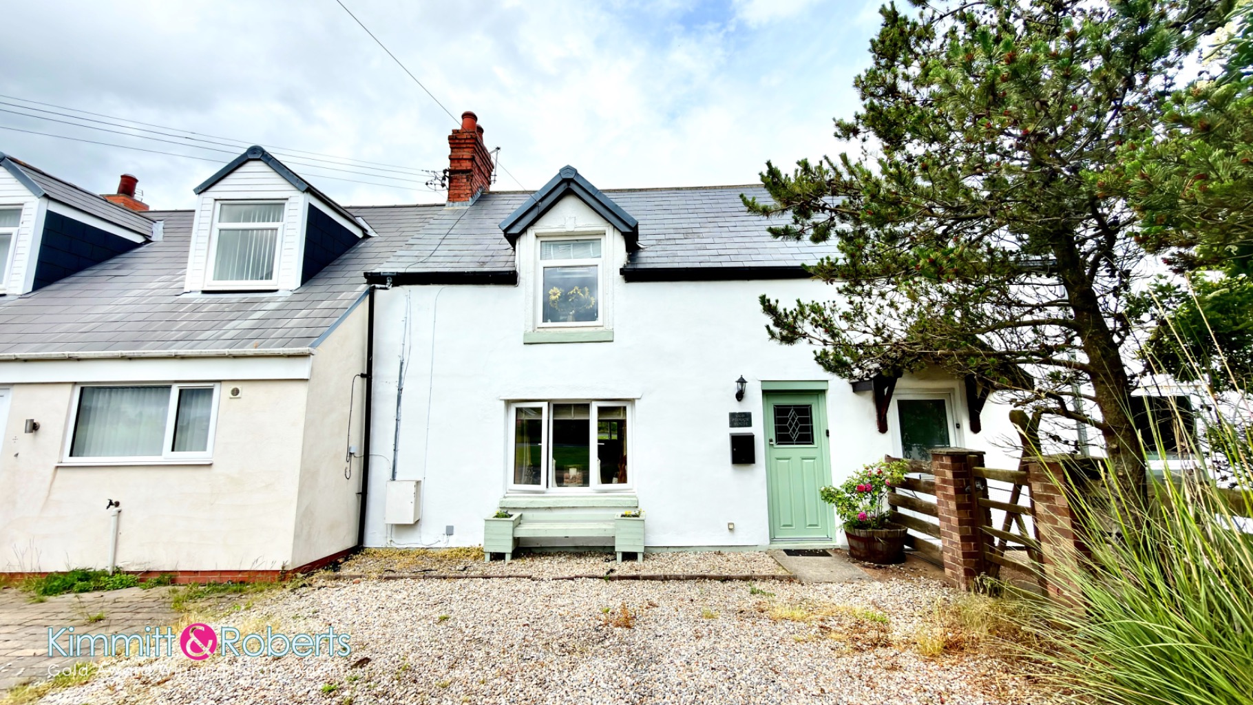 Immaculate 2-Bed Cottage Style Home in Haswell with generous rear garden & double driveway