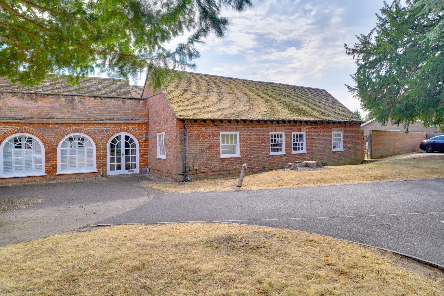 Rarely Available One-Bedroom Bungalow with Parking And No Onward Chain