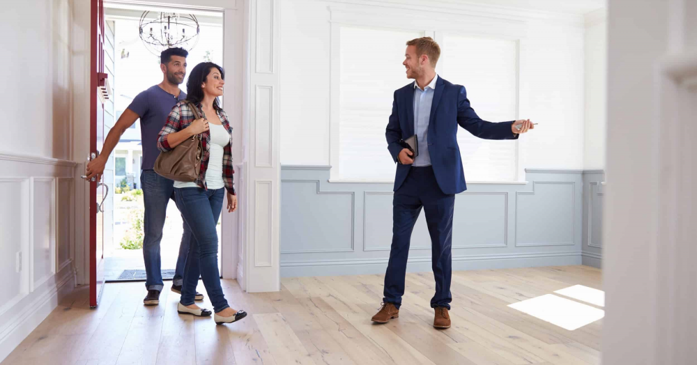 How many viewings does it take to sell a property?
