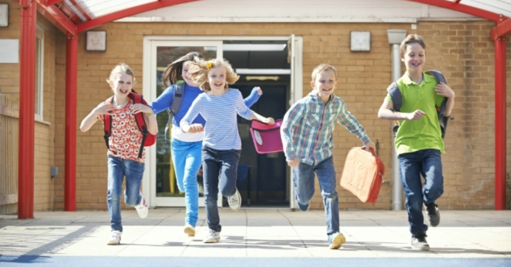 School catchment areas twice as popular amongst house hunting familes than low crime rate areas🏫🎒 School catchment areas twice as popular amongst house hunting familes than low crime rate areas🏫🎒