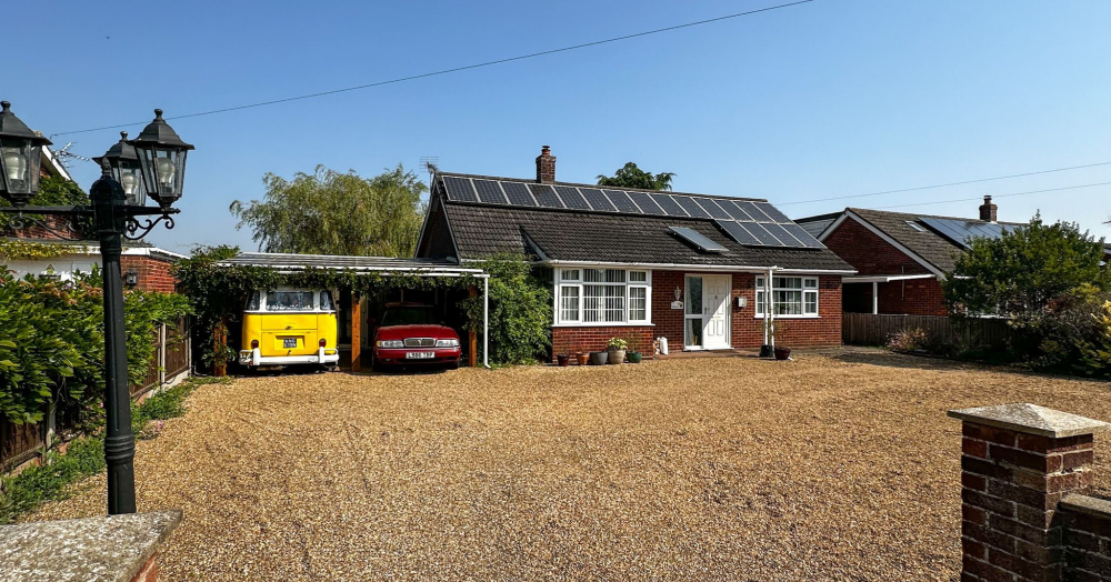 With Over 1300ft Of Accommodation Could This Bungalow Be Just What You've Been Looking For?