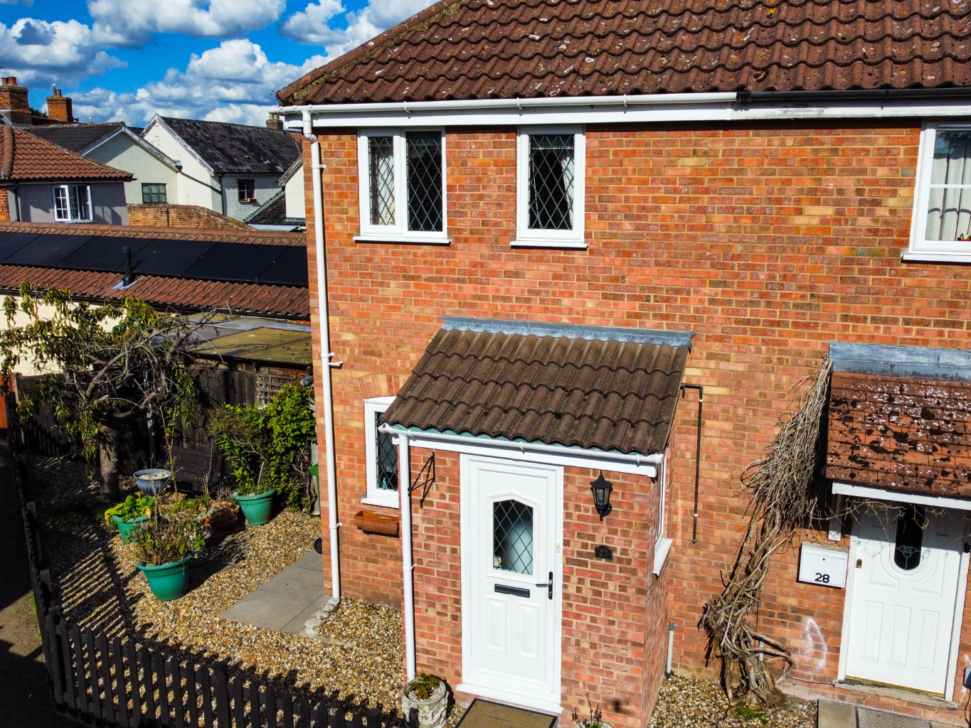 An Attractive Centrally Located 2-Bedroom End-of-Terrace House with Conservatory and No Onward Chain