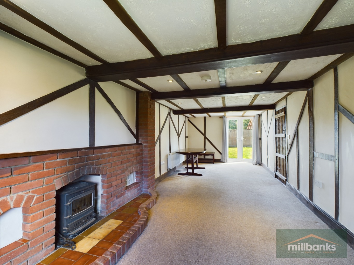 A charming detached 3 bedroom cottage in a popular village setting with no onward chain! property fourth image