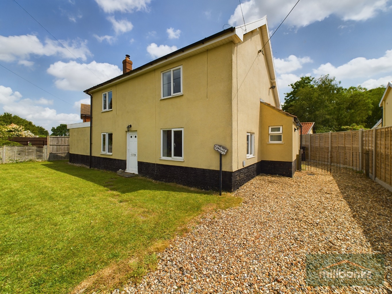 A charming detached 3 bedroom cottage in a popular village setting with no onward chain! property first image