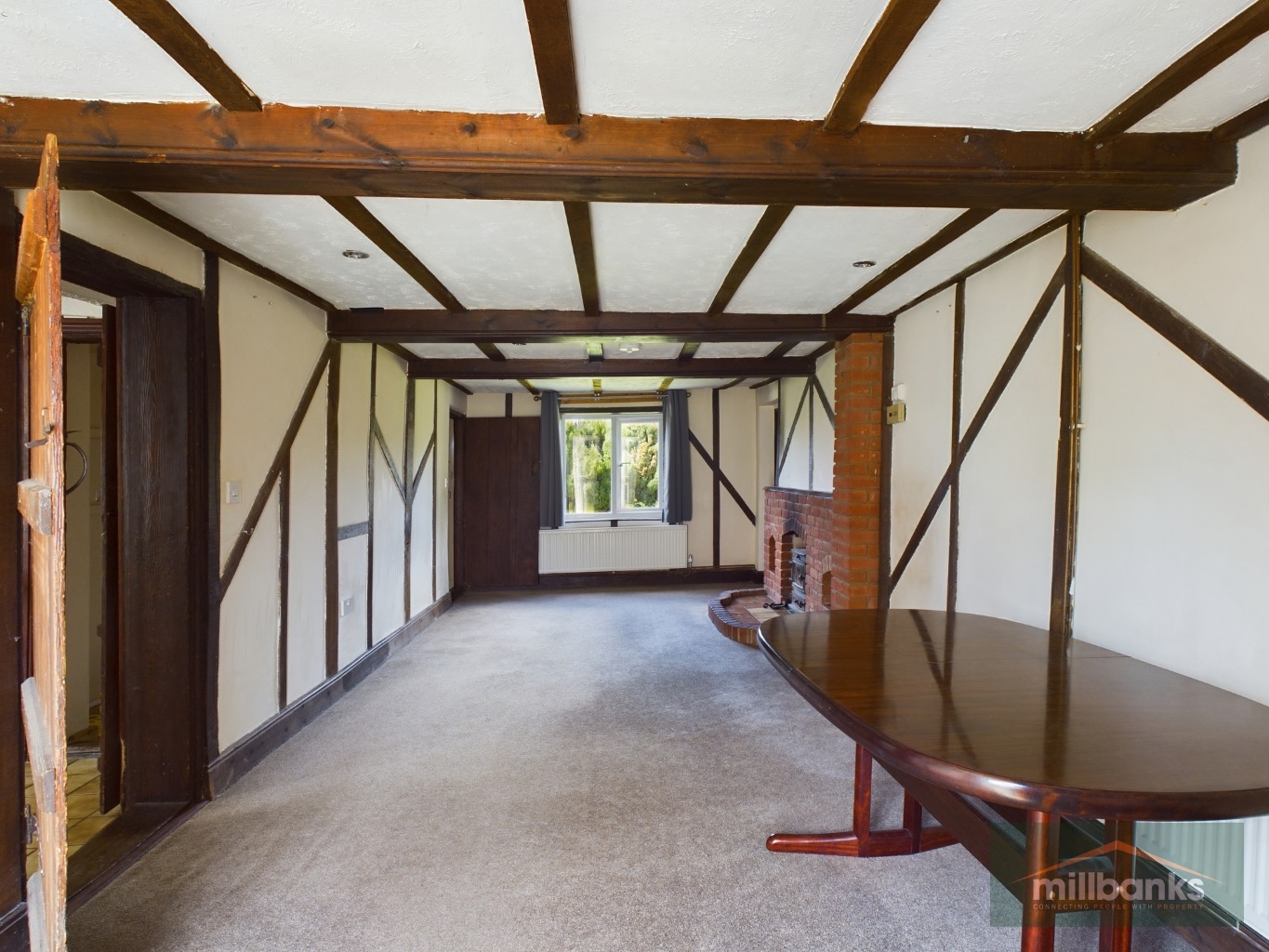 A charming detached 3 bedroom cottage in a popular village setting with no onward chain! property third image