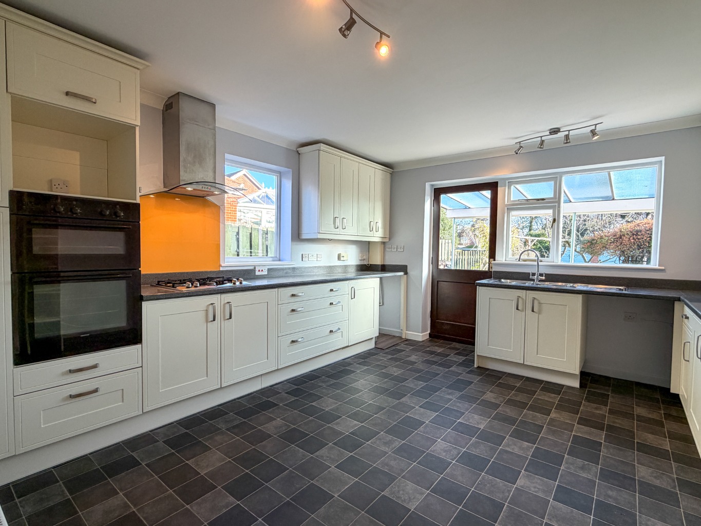 property fourth image