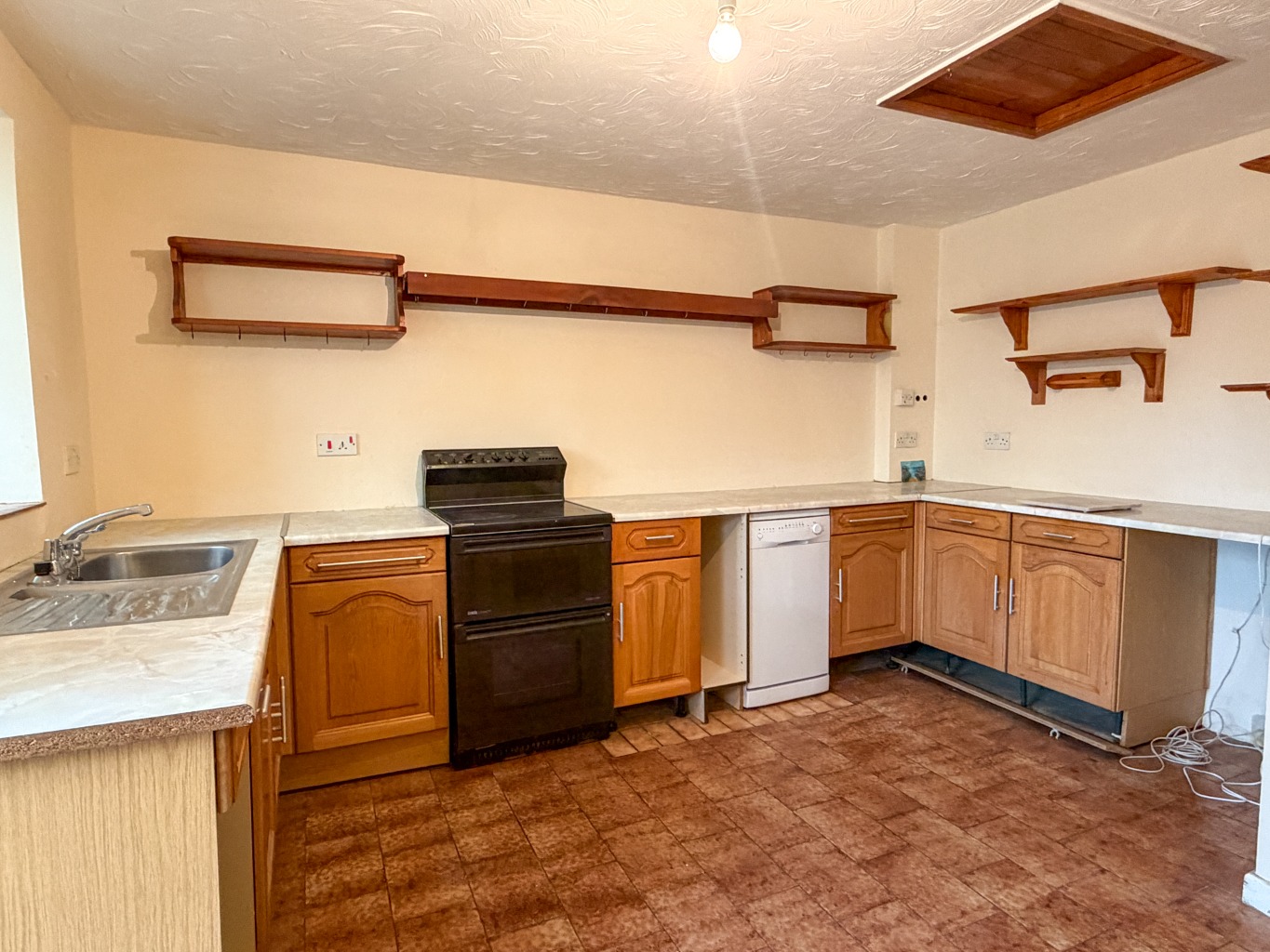property fourth image