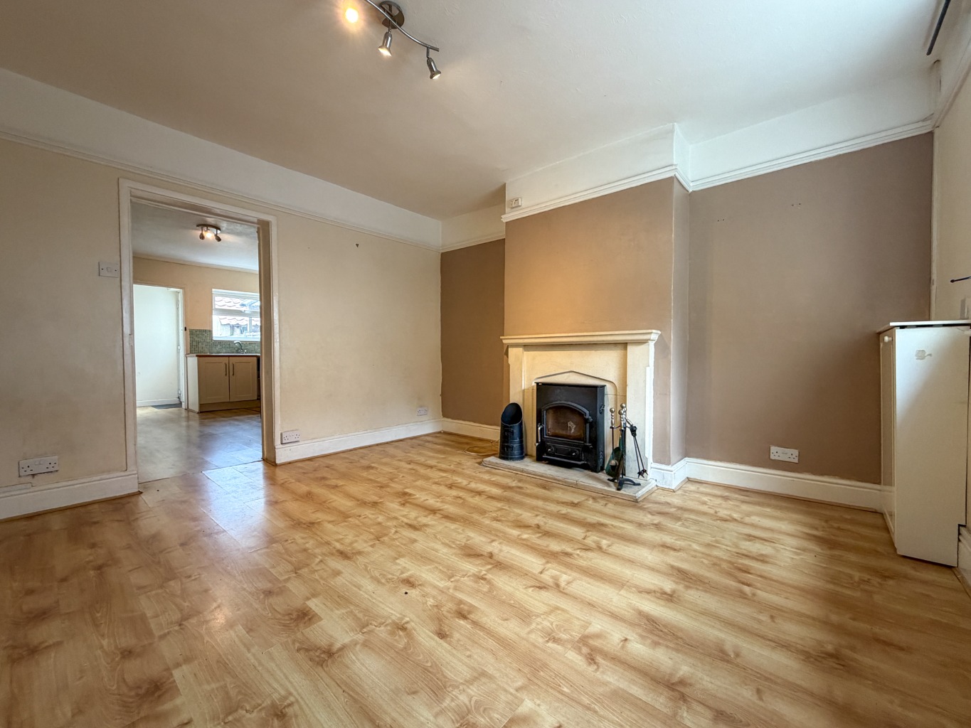 property fifth image