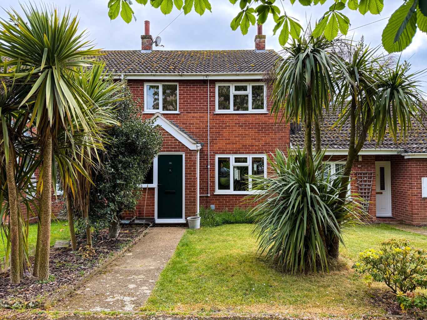 A Super 3-Bed Family Home in the Popular Village of Great Ellingham overlooking Open Greensward.