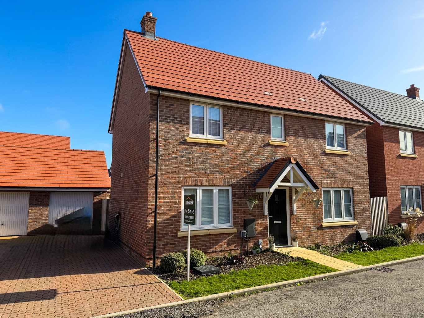 Guide Price £325,000 to £330,000 - Modern 3-Bed Detached Family Home in Attleborough, Built in 2024.