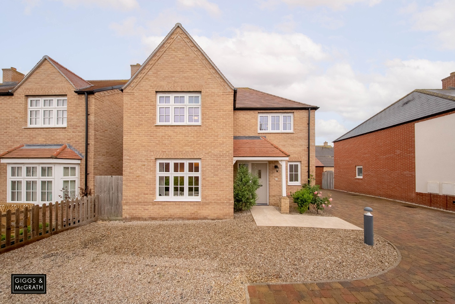 Immaculately Presented Four Bedroom Detached Redrow Home in Alconbury Weald, Huntingdon